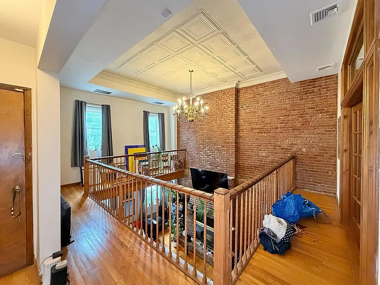 418 Hudson St #1 — Photo 14
