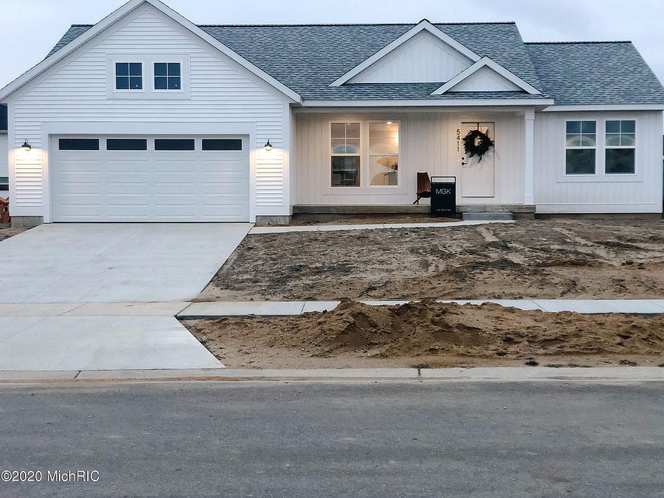 1st image of 10484 Camfield Dr