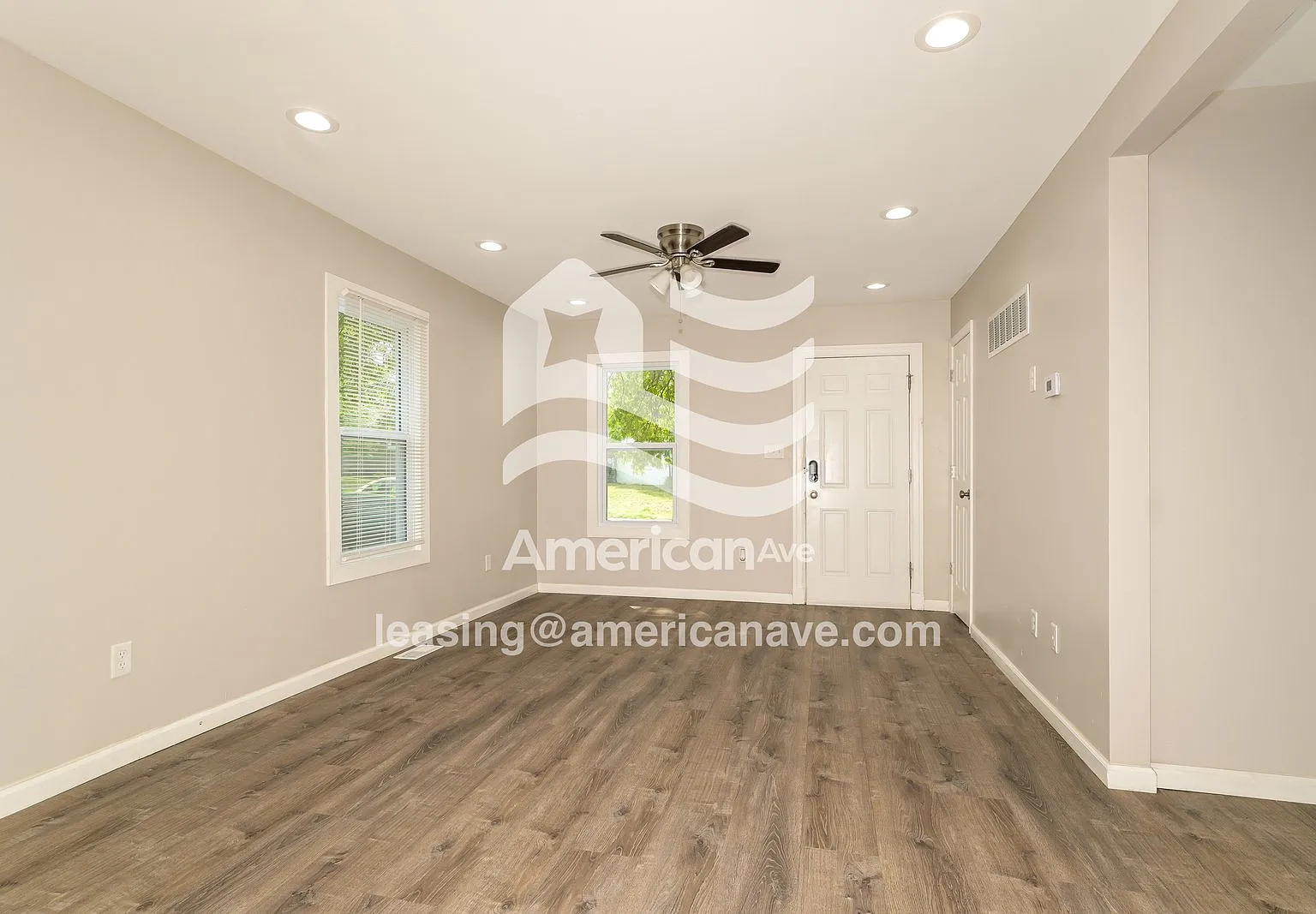 3 bed, 2.0 bath, 1112 sqft, $1,809 — Photo 4