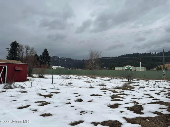 106 E 1st Ave, Smelterville, ID 83868