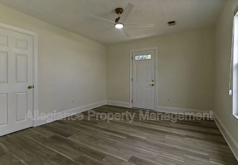 1506 B Mount Vernon Ave — Photo 20