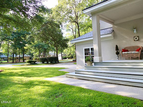 4th image of 207 White Oaks Circle