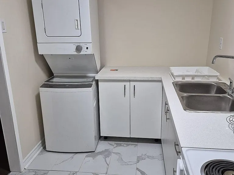 9 Hawkridge Trl — Photo 6