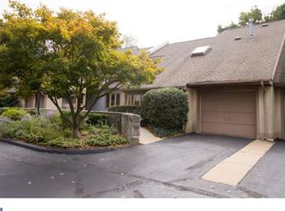 681 Meetinghouse Rd APT 16, Elkins Park, PA 19027