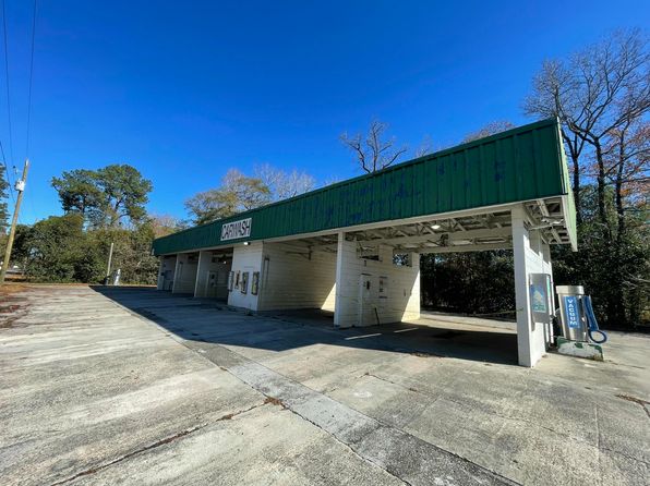 916 Hart St, Holly Hill, SC 29059