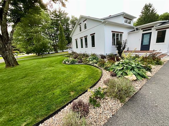 3rd image of 103 Manchonis Rd