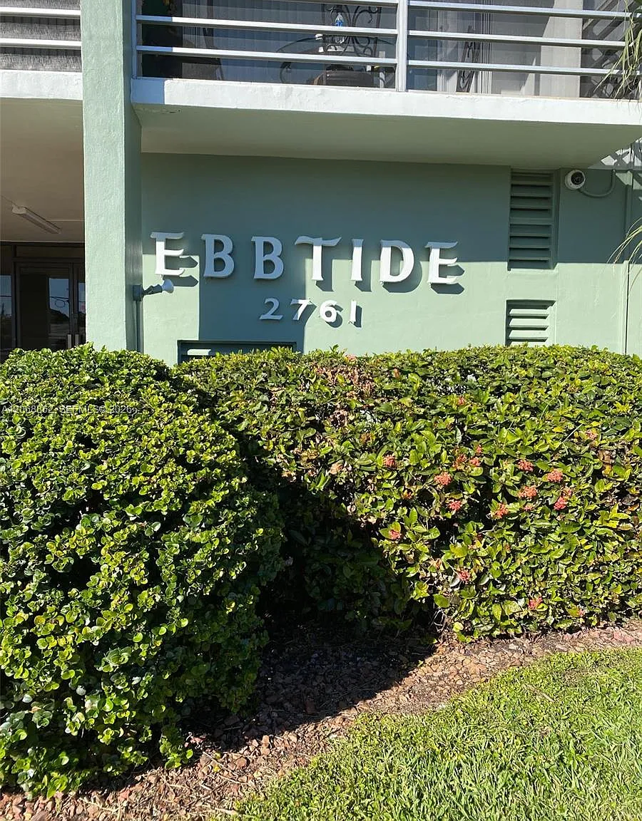 Watergate 5 Condo — Photo 1