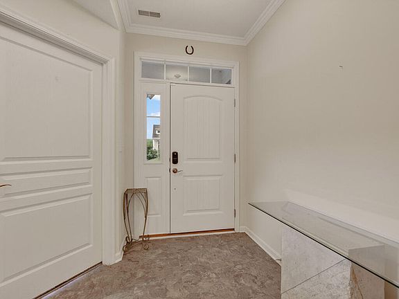 3rd image of 7262 Rimrock Ln