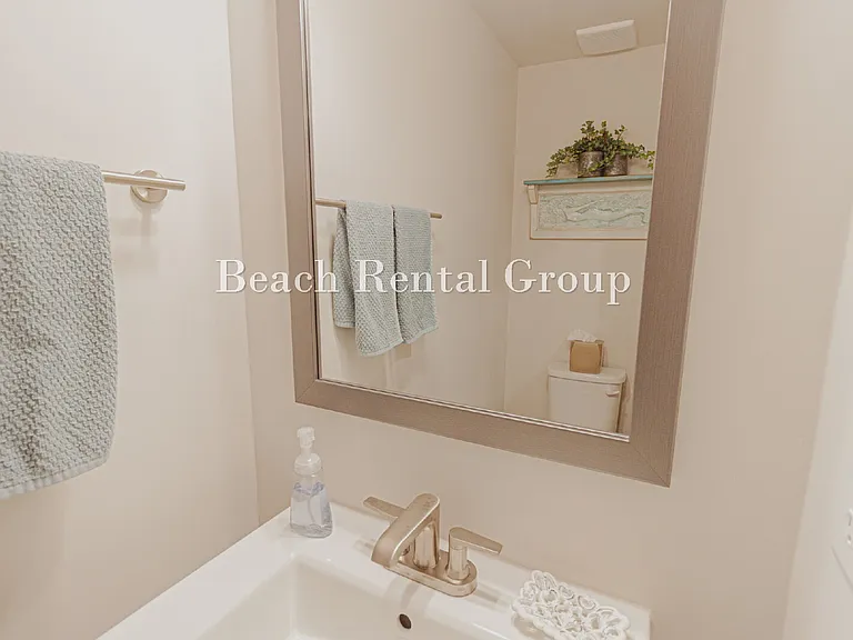 8907 Hudson Ln — Photo 13