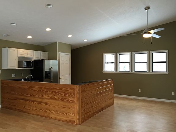 2nd image of 4604 Wye Way Ln