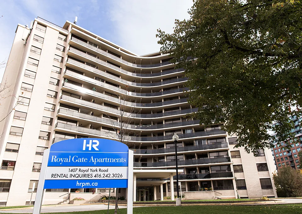 1407 Royal York Rd #1302