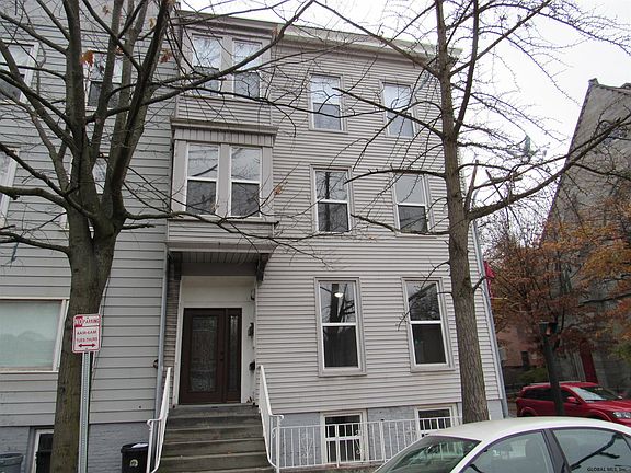 2nd image of 1649 5th Ave #Basement