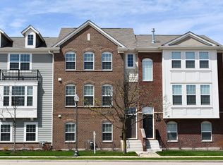 27 Margaret Dr, Schaumburg, IL 60194