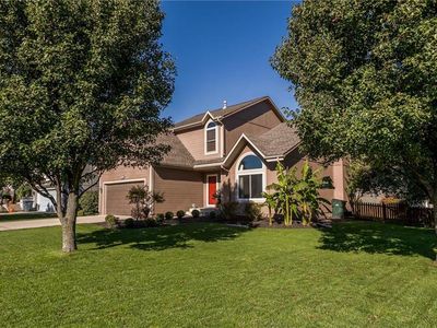 18702 W 163rd Ter, Olathe, KS, 66062