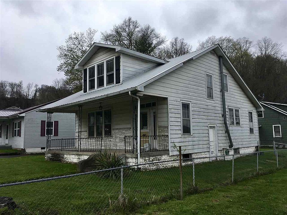 2nd image of 507 N 4th St
