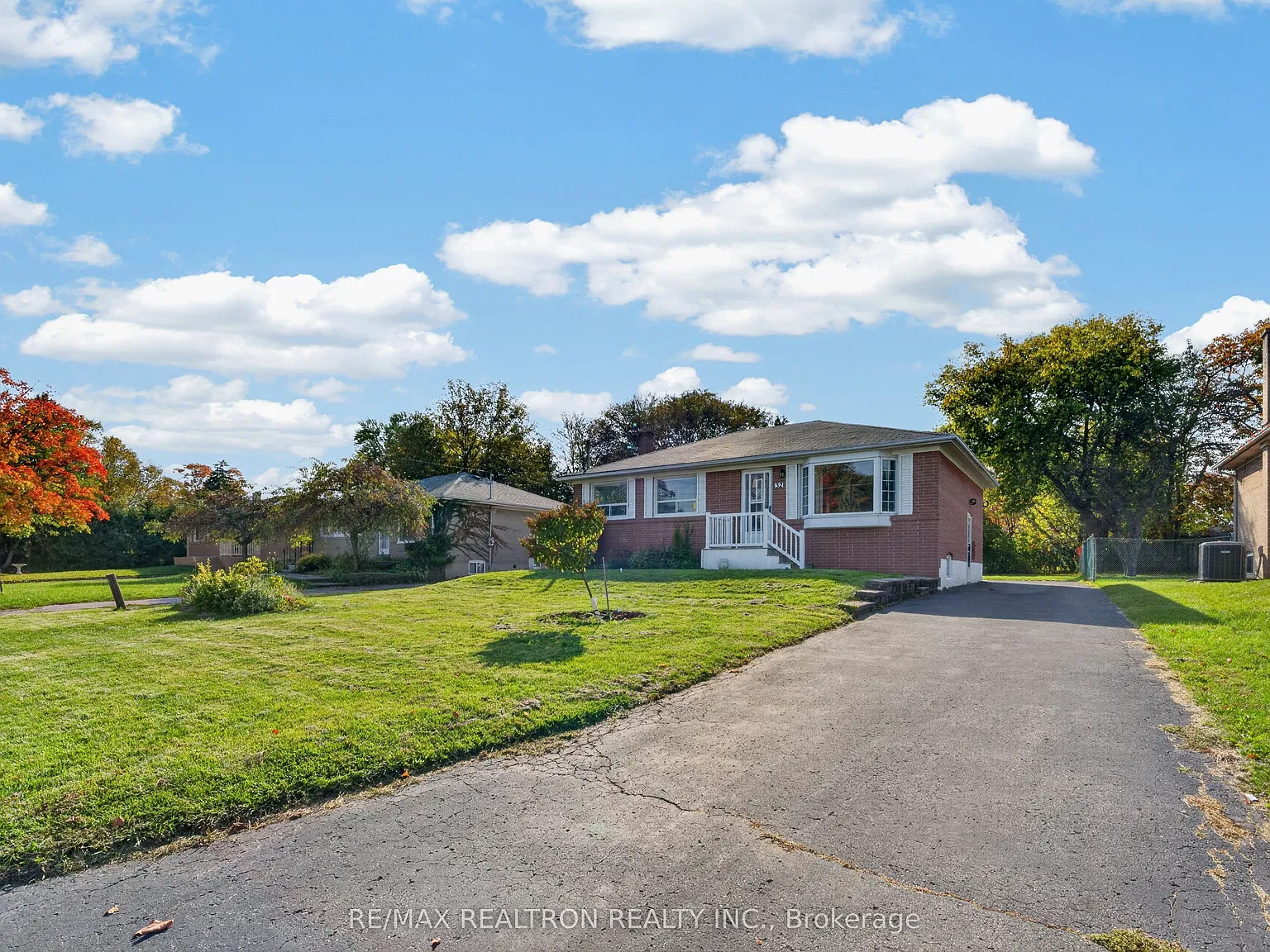 3 bed, $2,500 — Photo 2