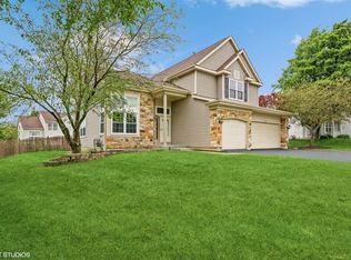 1352 Vernon Ln, Bartlett, IL 60103