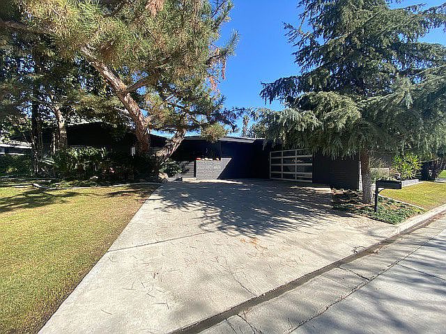 1st image of 4 Greenfair Ct