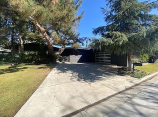 4 Greenfair Ct, Bakersfield, CA 93309
