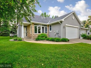 1119 Shumway Ct, Faribault, MN 55021