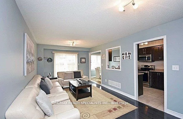 1307 Brandon Ter — Photo 4