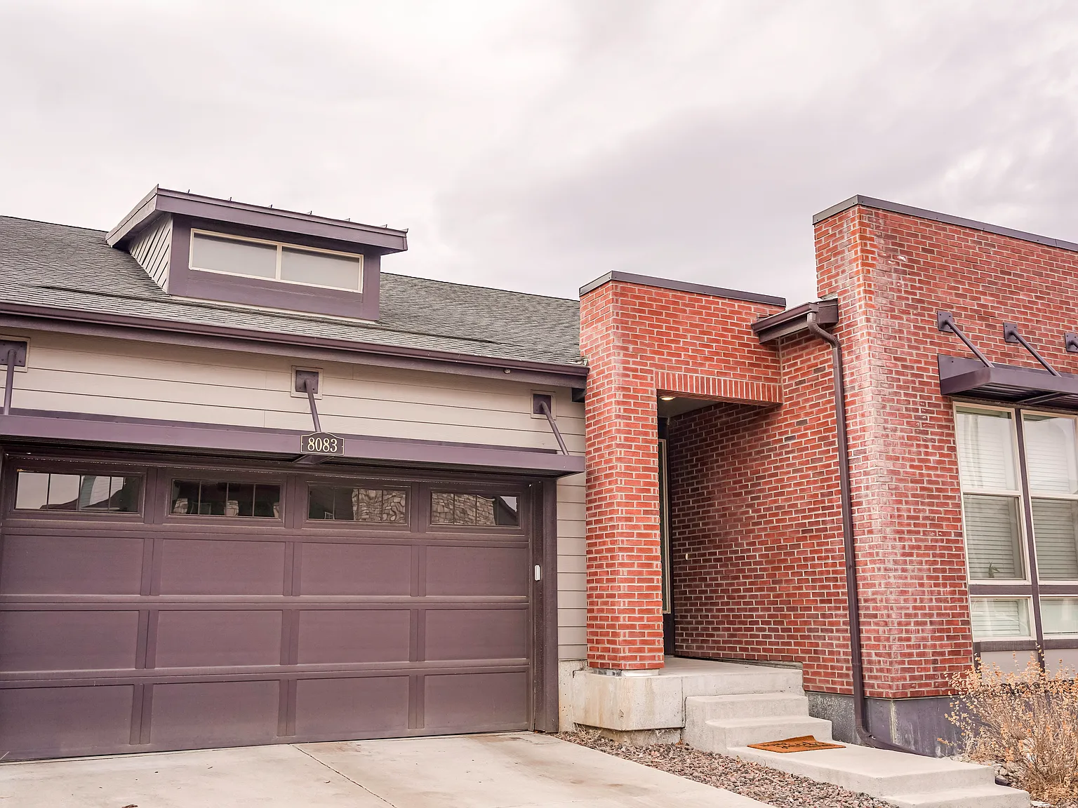 3 bed, 3577 sqft, $3,650 — Photo 2