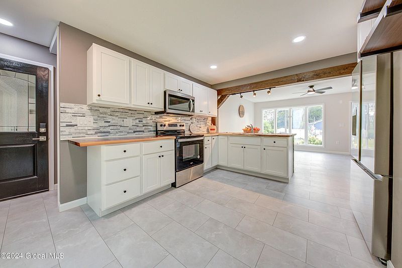 3rd image of 22 Bellevue Avenue