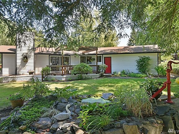 3rd image of 7581 NE Meadowmeer Ln