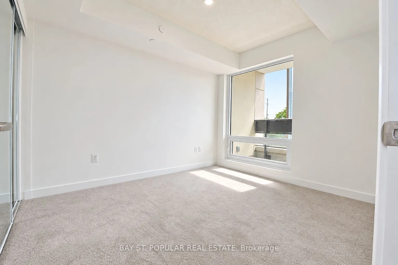 2 bed, $2,400 — Photo 4