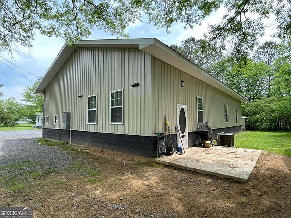 358 Cemetery Rd #B, Lyerly, GA 30730 | Zillow