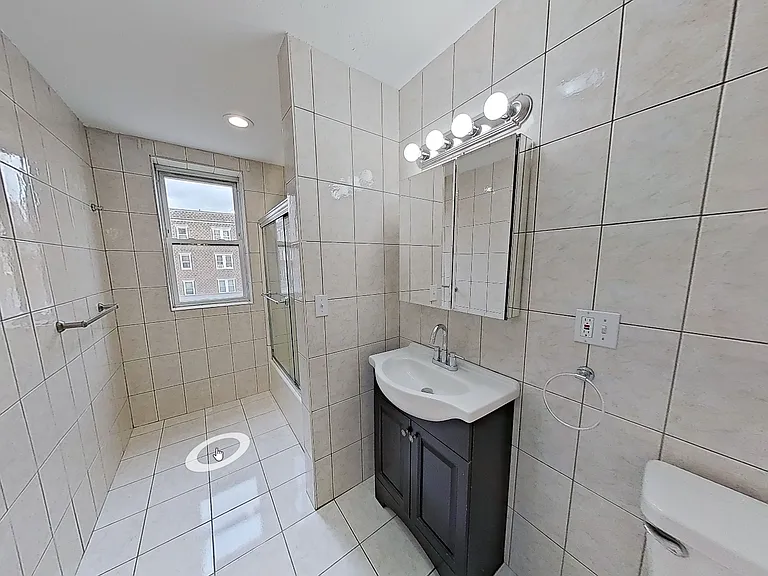 73 Thatcher St #2O2 — Photo 3