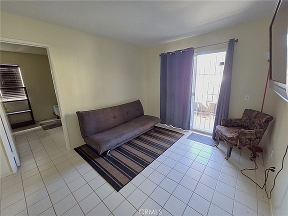 4th image of 3707 Oak Creek Dr APT A