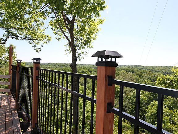 5th image of 9059 Overhill Cir