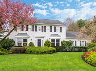 24 Vineyard Way, Mount Sinai, NY 11766