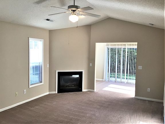 3rd image of 5560 Regents Village Dr