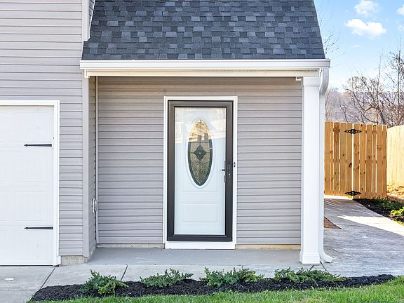 2nd image of 1180 Henry Place Blvd