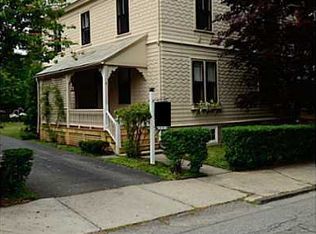 31 Everett St, Newport, RI 02840