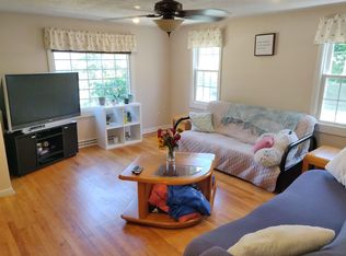 57 Brewster St, Springfield, MA 01119