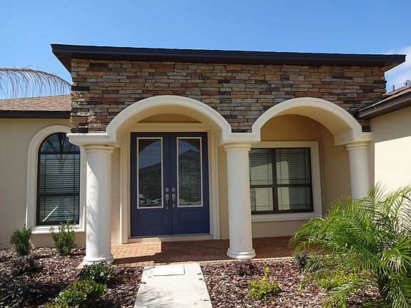 3rd image of 2709 Colewood Ln