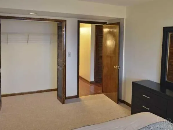 1511 Pembroke St #7, Bridgeport, CT 06608