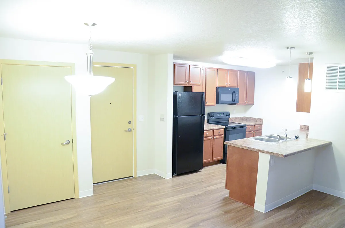 Building Photo - Willis Avenue Apartments