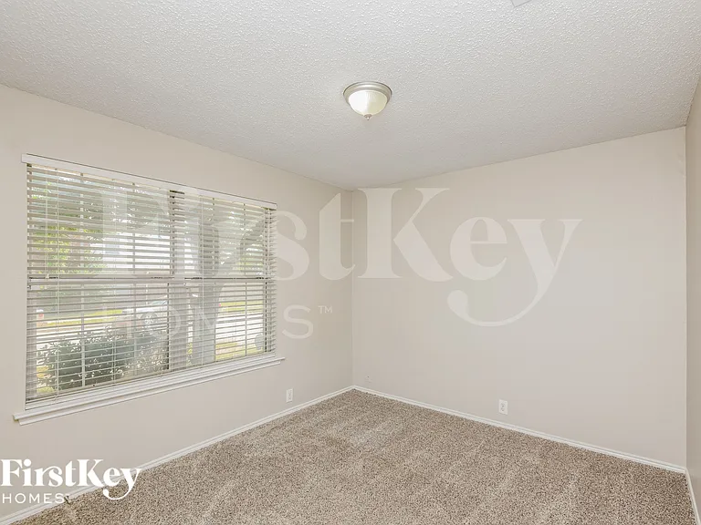 820 Big Sky Ln — Photo 11
