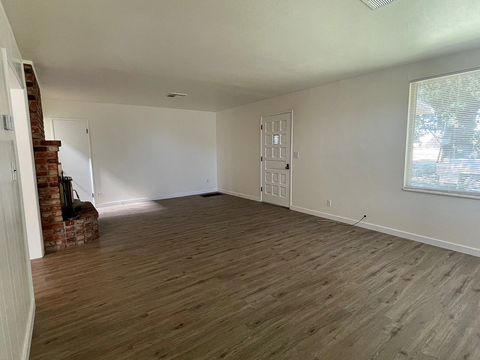 Bloss Ave, Hilmar — Photo 2