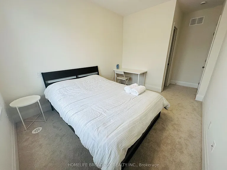 392 Highway 7 E #Townhouse 7 — Photo 6