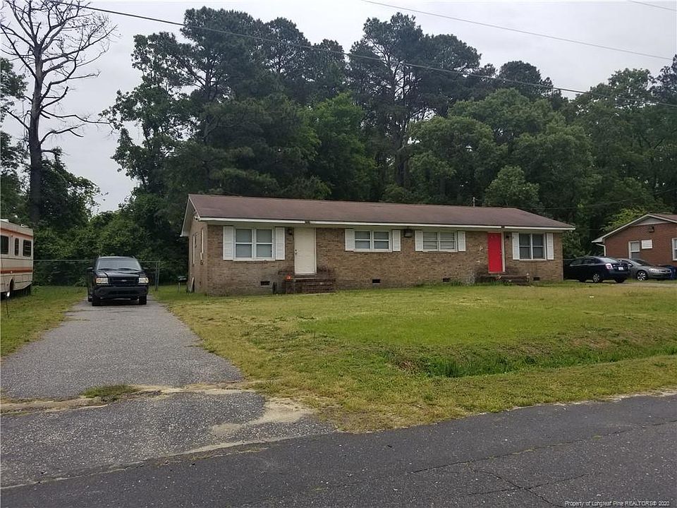 2nd image of 4930 Fieldcrest Dr