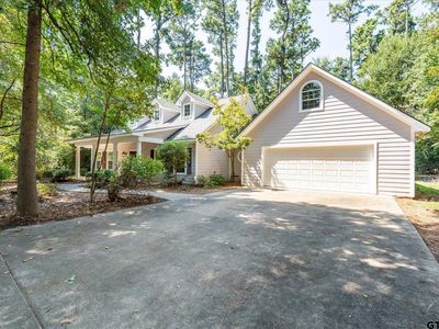 129 Pine Bark Gln, Holly Lake Ranch, TX, 75765