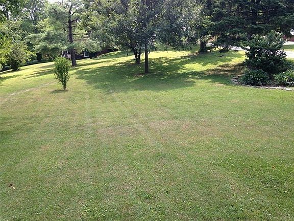 5th image of 134 Westwood Dr