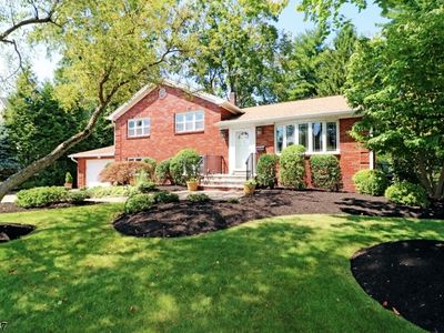 7 Tucker St, Florham Park, NJ, 07932