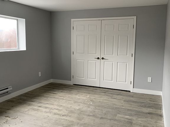 5th image of 3639 Dunsmuir Way