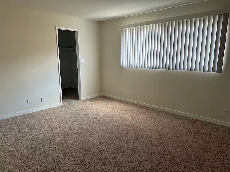 339 Sefton Ave #F — Photo 10